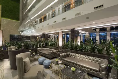 Doubletree by Hilton Hotel Istanbul Piyalepas in İstanbul — foto 18
