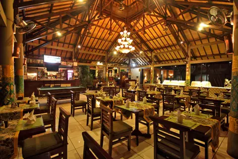 Adi Dharma Hotel in Kuta, Badung, Kabupaten Badung, Bali, Indonesia — foto 5