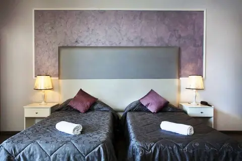 Sliema Marina Hotel in Tas-Sliema — foto 26