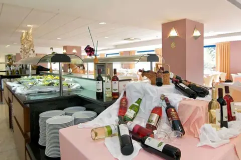 Hotel Piramide Salou in Salou — foto 16