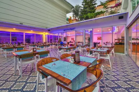 Kleopatra Atlas Hotel in Alanya — foto 7