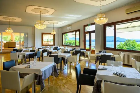 Hotel Villa Paradiso in Meina — foto 7