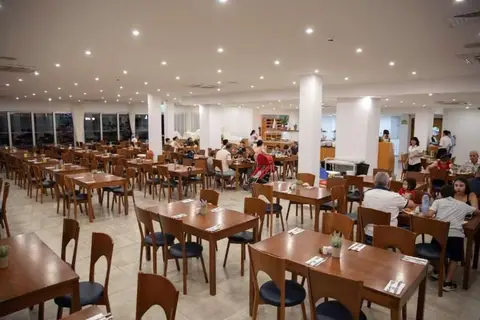 Tetyk Hotel & Suites Protaras in Παραλίμνι — foto 11