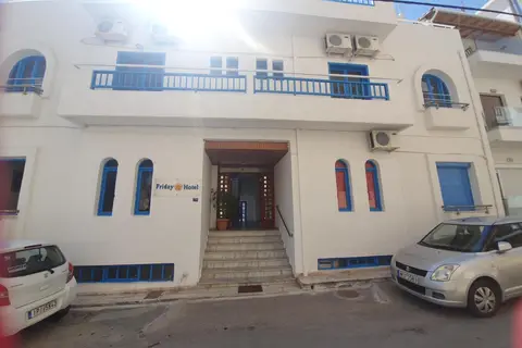 Friday in Chersonissos — foto 16