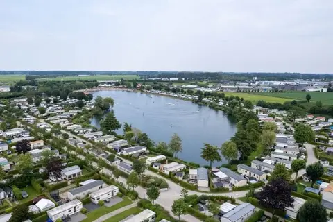 Camping Betuwestrand in Beesd — foto 13
