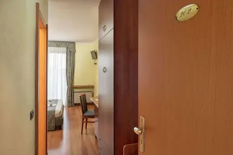 Hotel Postumia in Dossobuono — foto 6