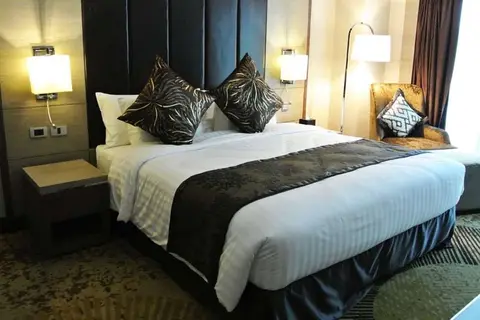 Ramada by Wyndham Bangkok Sukhumvit 11 in Bangkok — foto 2