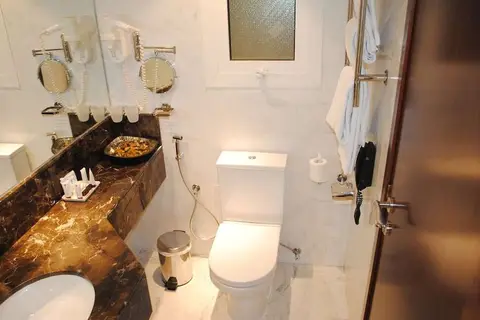 Hotel Versailles in ديرة — foto 14