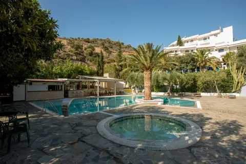 Hotel Neos Ikaros in Αγία Γαλήνη — foto 2