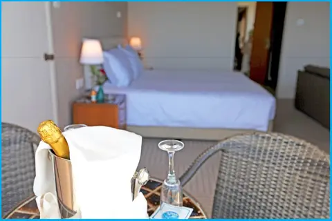 Poseidonia Beach Hotel in Agios Tychonos — foto 19