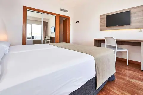 Globales Cala Vinas in Calvià — foto 5
