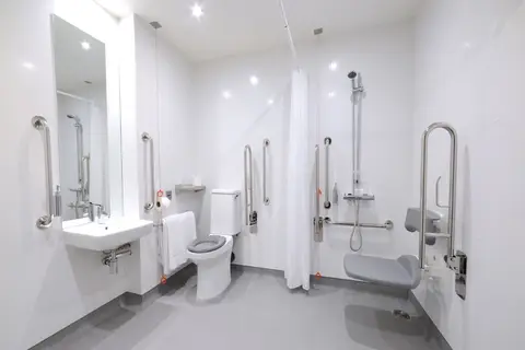 Travelodge Plus Dublin City Centre in Dublin — foto 2
