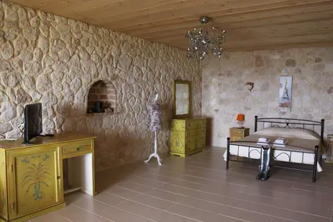 Sarantos Pool Suites in Lakithra, foto 6