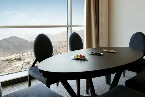 Royal M Hotel Fujairah in الفجيرة — foto 13