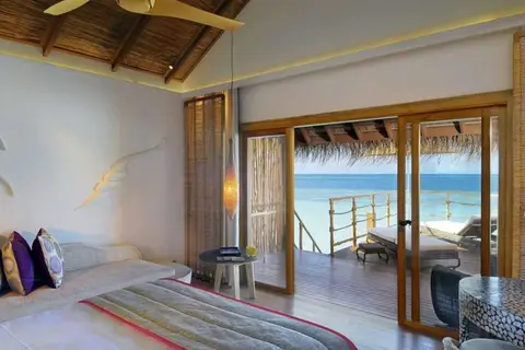 Constance Moofushi Maldives in Constance Moofushi Resort — foto 3