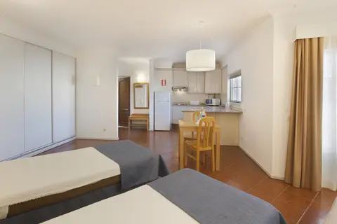 Turim Estrela do Vau Hotel in Mexilhoeira Grande — foto 17