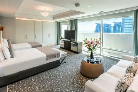 Centara West Bay Hotel & Residences Doha in Doha — foto 6