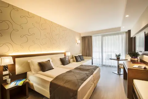 Hotel Bisesti in Bardolino — foto 29