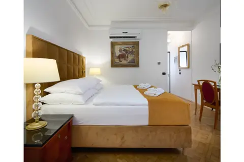Hotel Bologna in Praag — foto 4