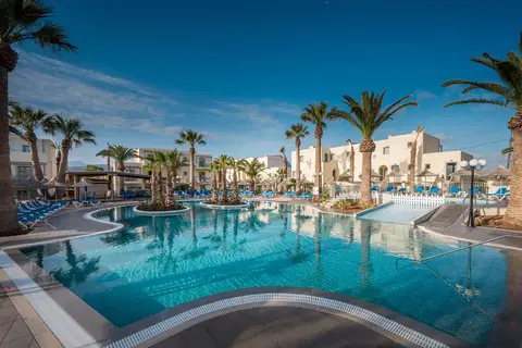Stella Blue Seaside Resort in Analypsi