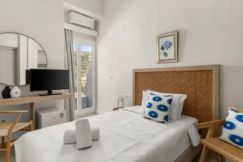 Paradise Art Hotel Andros in Andros — foto 28