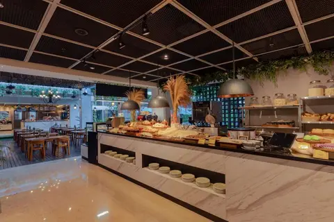 Ramada Encore by Wyndham Bali Seminyak in Kuta — foto 14