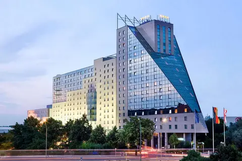 Hotel Estrel Berlin in Berlijn — foto 15
