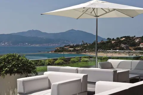 Radisson Blu Resort & Spa Ajaccio Bay in Albitreccia — foto 13