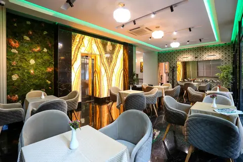 Emerald Boutique Hotel in Tirana — foto 19