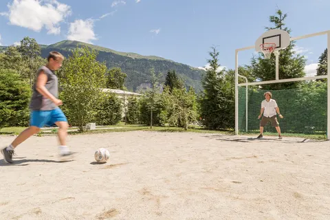 Camping Château De Rochetaillée foto 17
