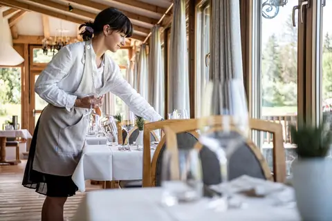 Hotel Steger - Dellai in Kastelruth - Castelrotto — foto 7