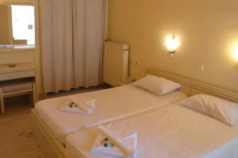 Hotel Haris in Agia Marina, foto 14