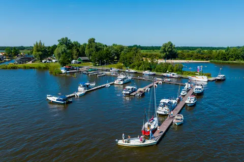 Vakantiepark Bergumermeer in Sumar — foto 3