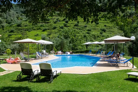 Aristides Gardens in Αγία Κυριακή — foto 2
