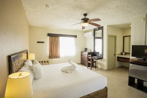 Petit Lafitte in Playa del Carmen — foto 28