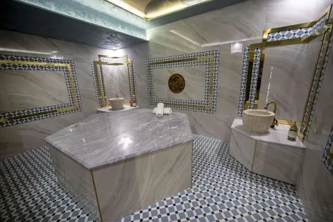 Hotel Adriatik in Durrës — foto 20