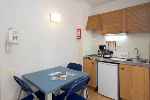 Aparthotel Esmeraldas in Tossa de Mar — foto 20