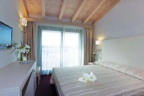 Hotel Porto Azzurro in Sirmione — foto 24