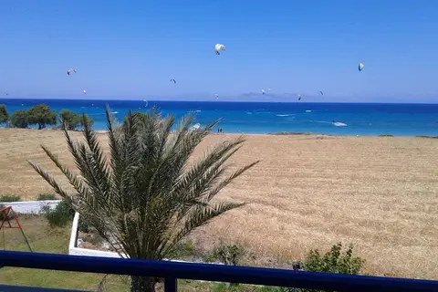 Nirvana Beach Hotel in Θεολόγος — foto 28