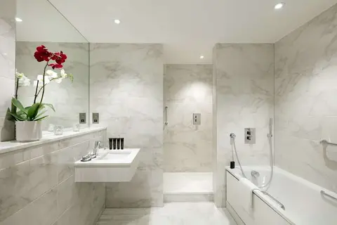 The Cumberland in Londen — foto 3