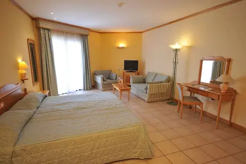 Hotel Grand in Għajnsielem — foto 25