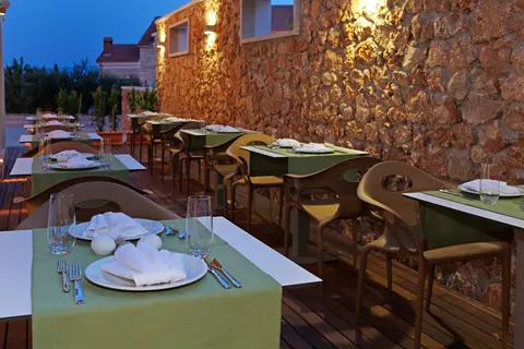 Hotel Bol in Bol — foto 6