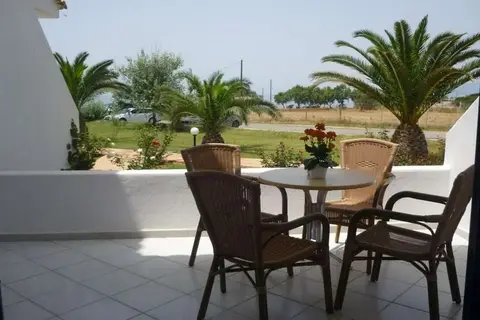 Hotel Oasis in Καλό Νερό — foto 10