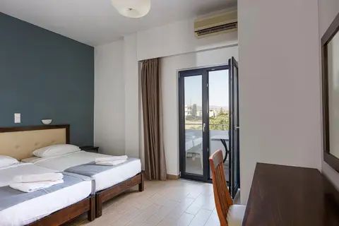 Golden Bay Suites in Δαράτσος — foto 13