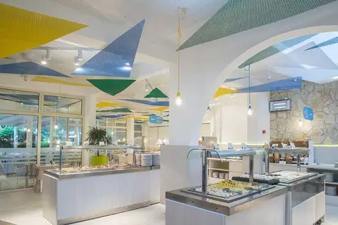 Slovenska Plaza Resort in Budva — foto 17