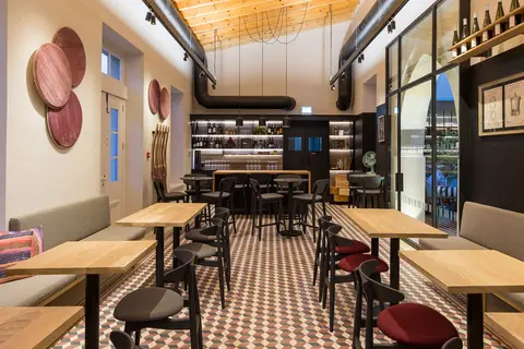 Hotel Indigo Larnaca in Larnaca — foto 9