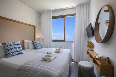 Chris Le Mare Luxury Villa in Paralimni — foto 8