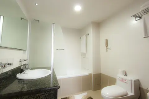 Theo Sunset Bay Hotel in Paphos — foto 19