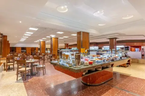 Hotel Crisol Regio in Santa Marta de Tormes — foto 2