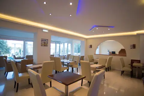Oasis Hotel in Perigiali, foto 30